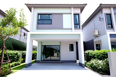 ขายบ้านแฝด : สุดยอดโปรโมชั่นไตรมาสสุดท้าย - ลดสูงถึง 440,000 บาท