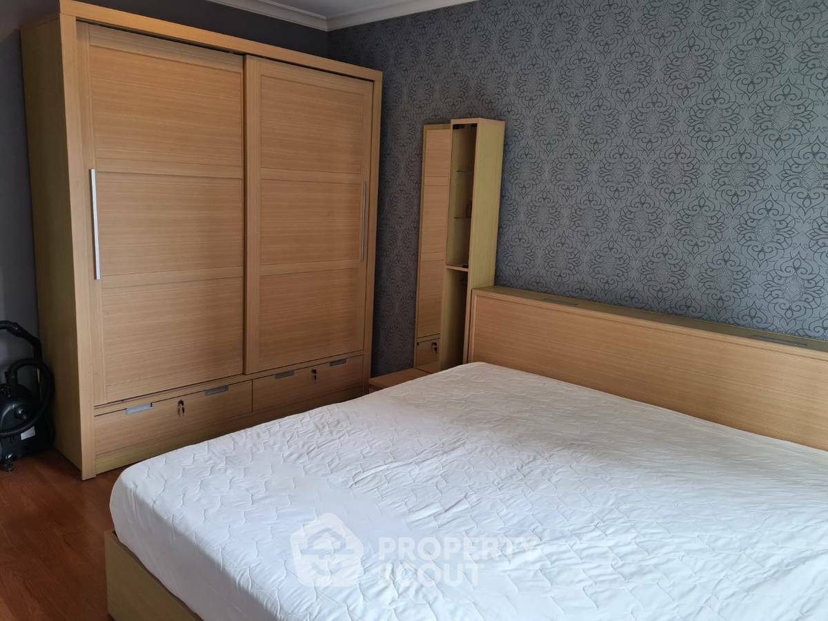 picture 2-BR Condo at Grand Park View Asoke near MRT Sukhumvit (ID 514468) - 11/13