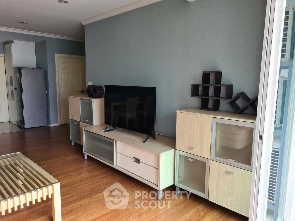 picture 2-BR Condo at Grand Park View Asoke near MRT Sukhumvit (ID 514468) - 2/13