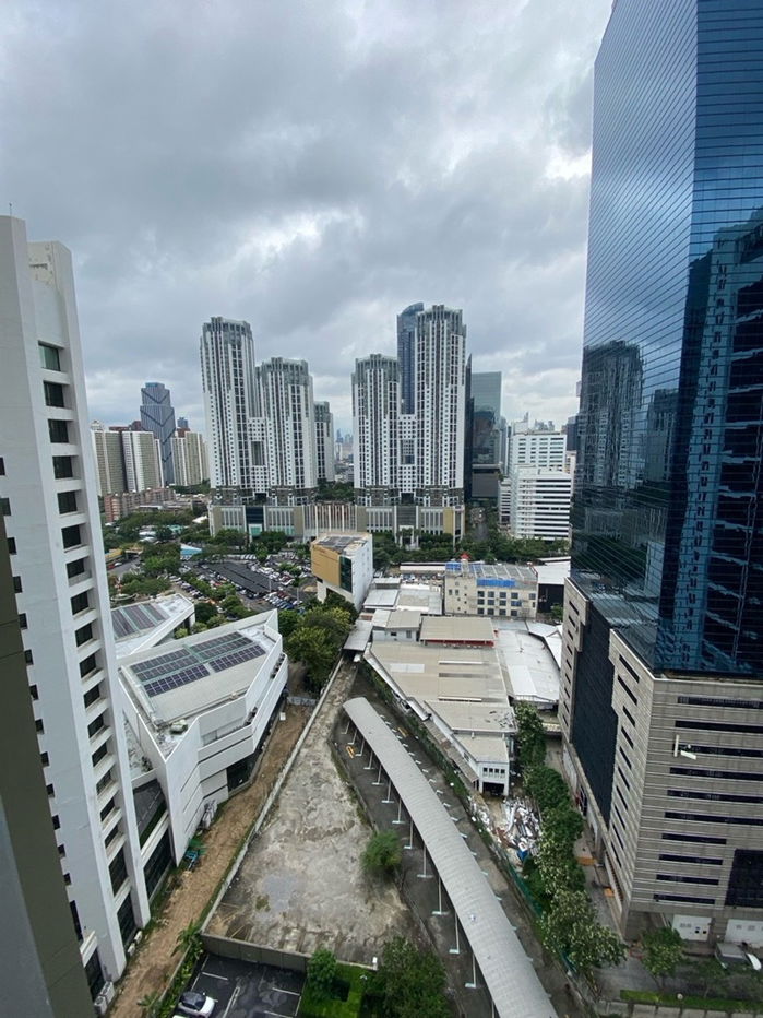 picture Code: KJ9473  for rent Noble Revolve Ratchada 2 // Line ID: @kjcondo (with @) // - 11/11