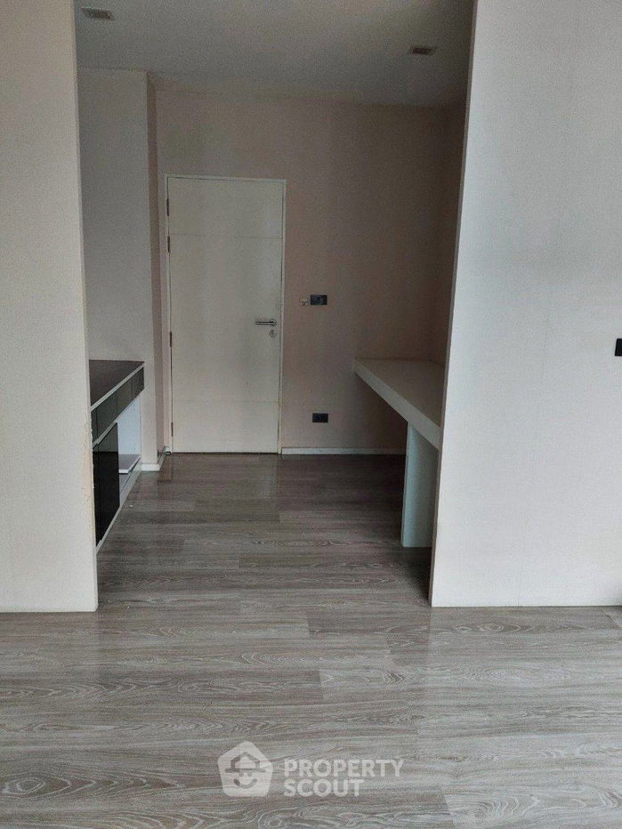 picture 3-BR Townhouse at Baan Klang Muang Vibhavadi in Talat Bang Khen (ID 2390280) - 3/7