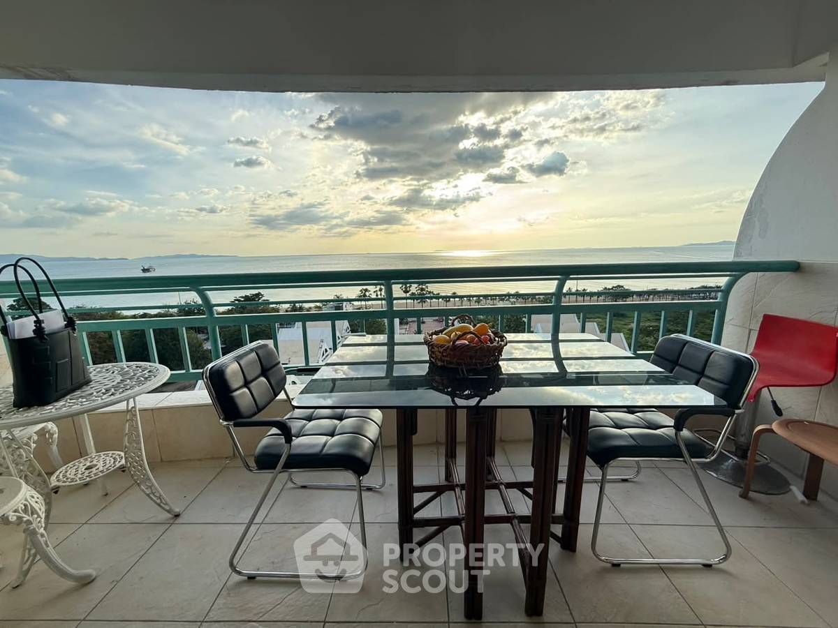 picture Studio Condo at Metro Jomtien Condotel close to Jomtien Beach (ID 2390368) - 1/11