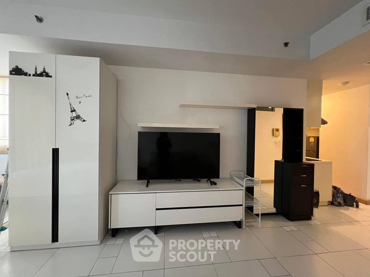 picture 1-BR Condo at Supalai River Place Charoen Nakorn near BTS Krung Thon Buri (ID 1932159) - 2/8