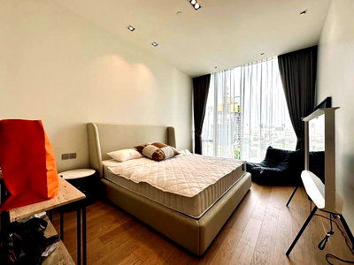 คอนโดให้เช่า : 28 Chidlom【𝐒𝐄𝐋𝐋 & 𝐑𝐄𝐍𝐓】🔥การออกแบบที่ทันสมัยในคอนโดหรู ที่รวมเฟอร์นิเจอร์และการตกแต่งที่สะท้อนสไตล์ของคุณ🔥 ติดต่อไลน์ไอดี: @hacondo