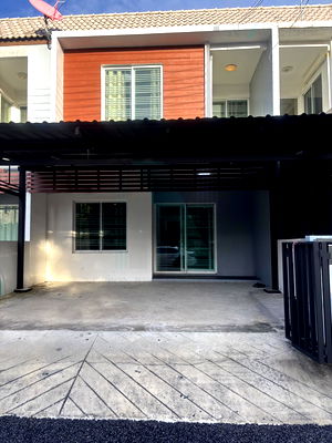 Townhouses for rent บิ๊กซี บางพลี : 📌 For Rent 2-story Townhouse THE COLORS PREMIUM BANGNA KM.8 3 bedroom 2 bathroom