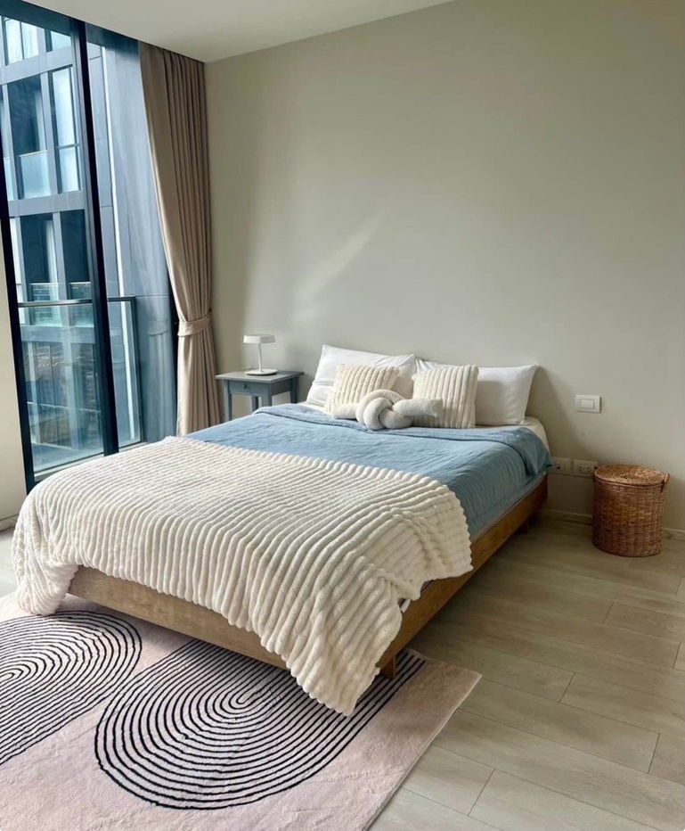 picture Noble                            Ploenchit  - 2/10