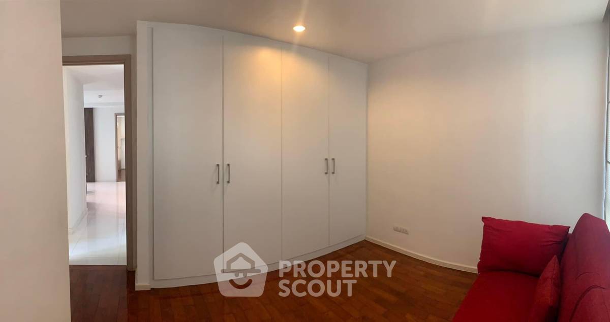 รูป คอนโด 3-ห้องนอน ที่ สิริ ออน 8 สุขุมวิท 8 ใกล้ BTS นานา (ID 468395) - รูปที่ 4/14