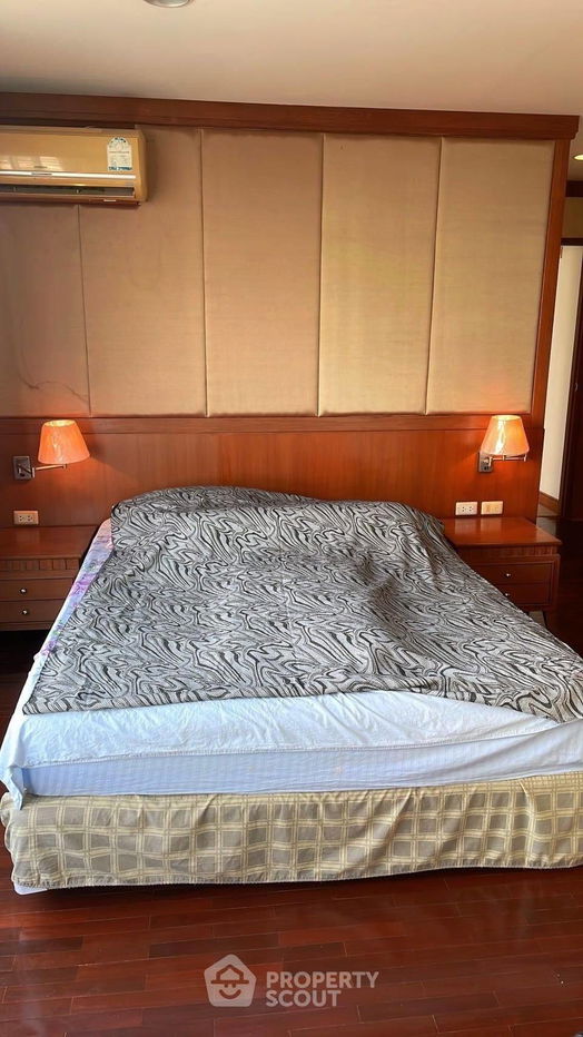 picture 3-BR Condo at River Heaven Chareonkrung in Bang Kho Laem (ID 1473479) - 8/13