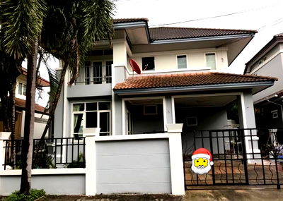 เช่าบ้านเดี่ยว วิทยาลัยศิลปหัตถกรรมกรุงเทพ : 🏡 บ้านเดี่ยวให้เช่า – หมู่บ้านฟ้ากรีนพาร์ค ลาดพร้าว 101 3 ห้องนอน  2 ห้องน้ำ บ้านสวย บรรยากาศเงียบสงบ ทำเลทอง