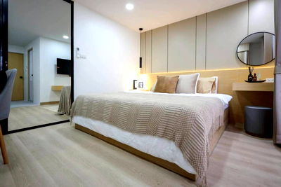 Condos for sale 700 Year Sports Arena Chiang Mai : Lannanakorn Condo For Sale ! 1bed ,Near Lanna3 Hospital 