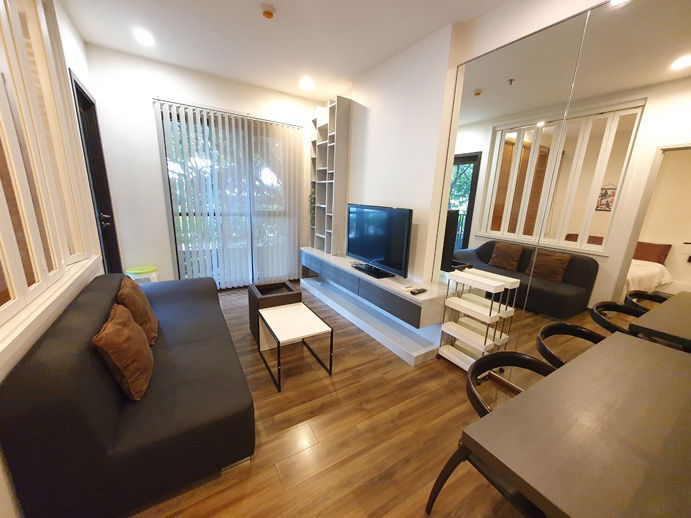 picture 🔔New🔔 for rent, newly renovated unit facing south at Wyne by Sansiri - 3/16
