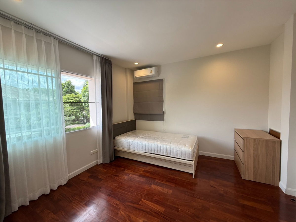 รูป ให้เช่าบ้านเดี่ยว นันทวัน พระรามเก้า อ่อนนุช 2 ชั้น 3 ห้องนอน ใกล้สนามบินสุวรรณภูมิ สวย ร่มรื่น  - รูปที่ 5/19