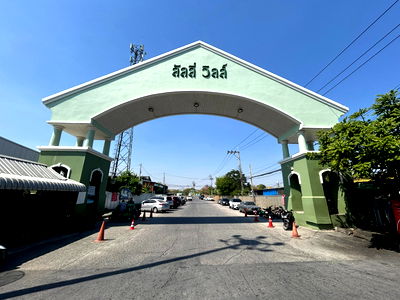 ทาวน์โฮม เมืองสมุทรปราการ สมุทรปราการ : JK 6064478 : ลิลลี่ วิลล์ แพรกษา