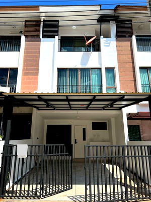 เช่าทาวน์โฮม ถนนสุขุมวิท : 🏡#OL2311_009🏡𝗙𝗼𝗿 𝗥𝗲𝗻𝘁5️⃣4️⃣ k.🔥🔥 #ใกล้BTSบางจาก ✨#ห้องว่างพร้อมนัดชมได้‼️ทาวน์เฮาส์3ชั้น ‼️โครงการ :  เดอะไพรเวทสุขุมวิทบางจากสุขุมวิท97/1 