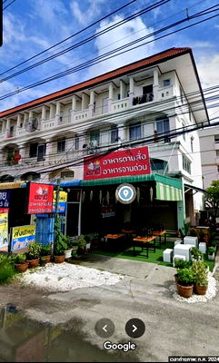 Shophouses for rent Chonburi : Commercial building for rent in Amata Nakhon Chonburi, 4 floors, Ban Kao Phan Thong Road
