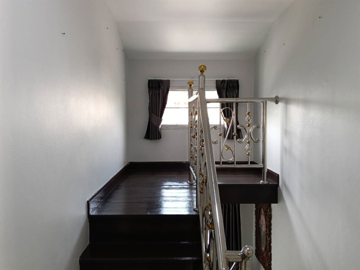 picture Single House for Sale – Khunapat 1 Project Land area: 52.5 sq. wah (≈ 210 sq.m.) Usable area: 120 sq.m. Great location near Bang Bua Thong 4 Road  - 15/19