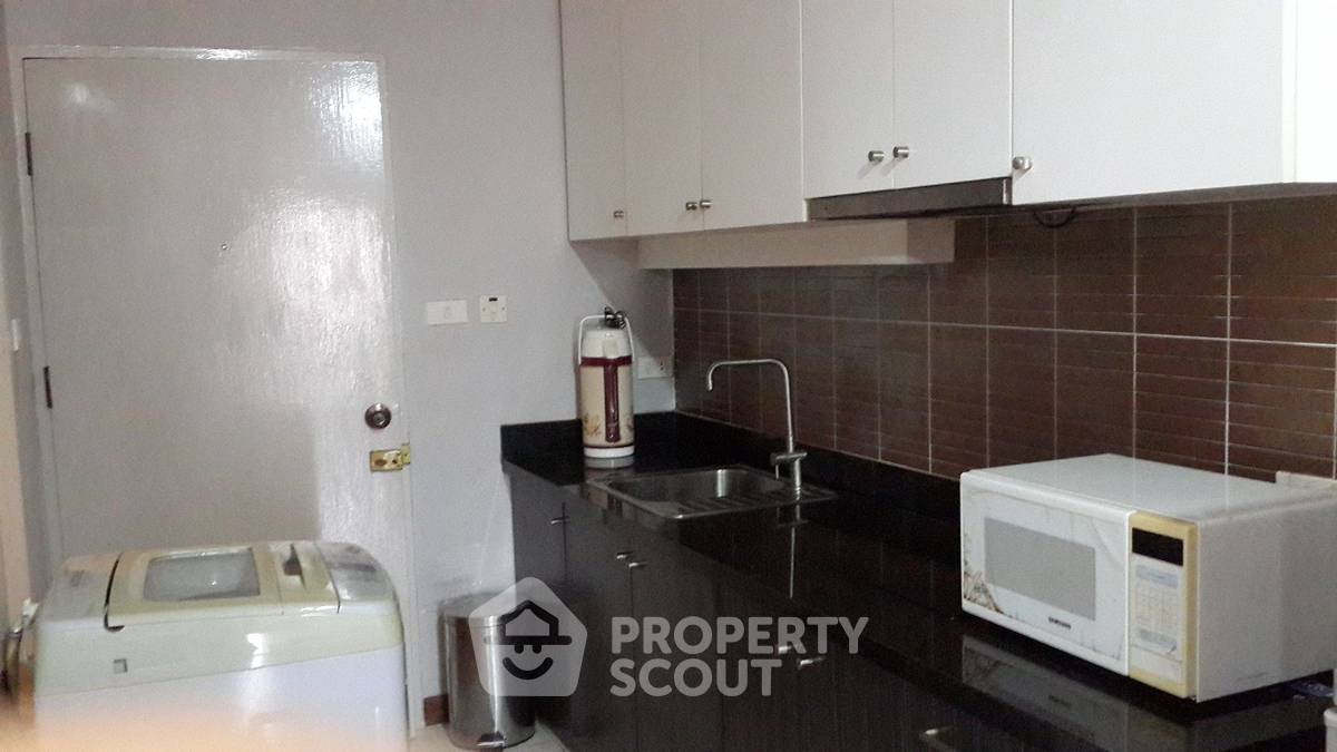 picture 1-BR Condo at Pattaya Beach Tower close to Pattaya North (ID 1500114) - 4/6