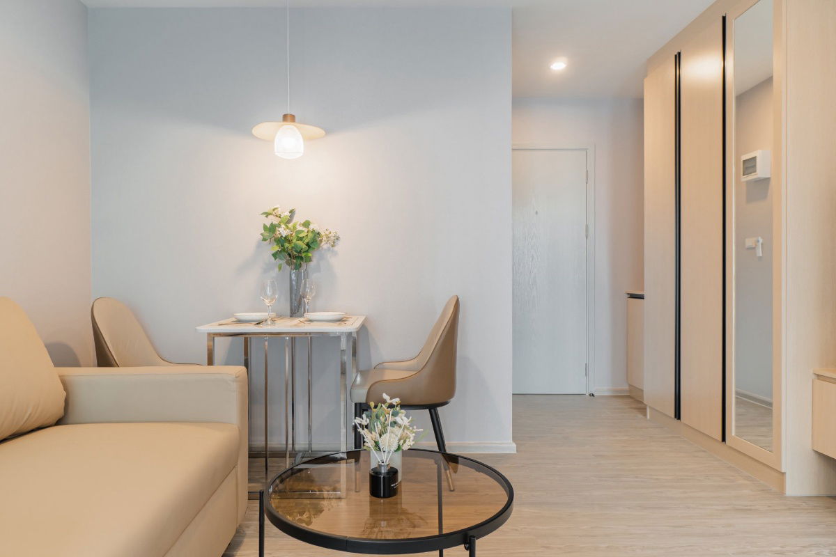 picture Code: KJ9482  for rent Regent home bangna // Line ID: @kjcondo (with @) // - 7/17