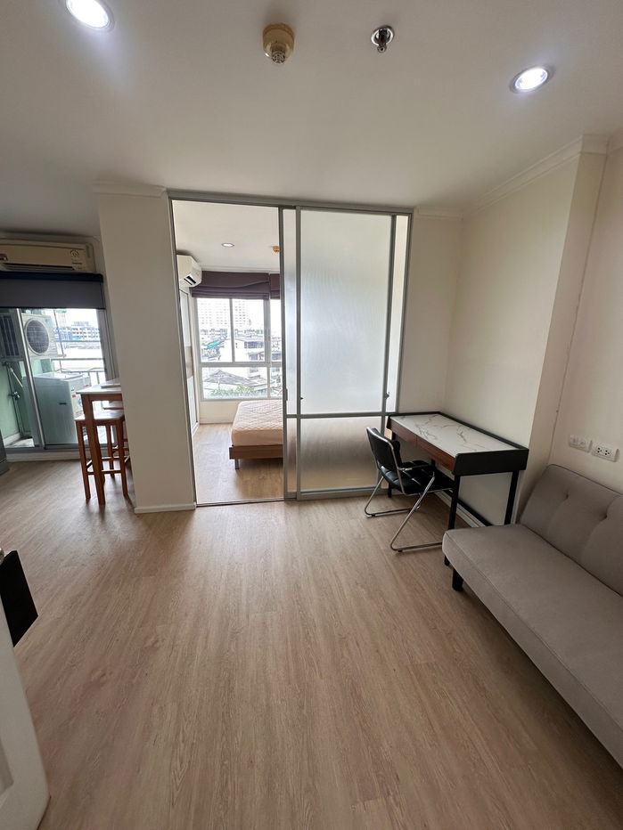 picture For rent Lumpini Place Ratchayothin  - 1/17