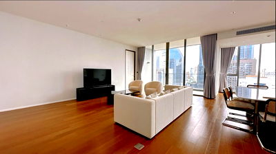 Condos for rent : Kraam. 3bed 180sqm. Line id: @pfagent