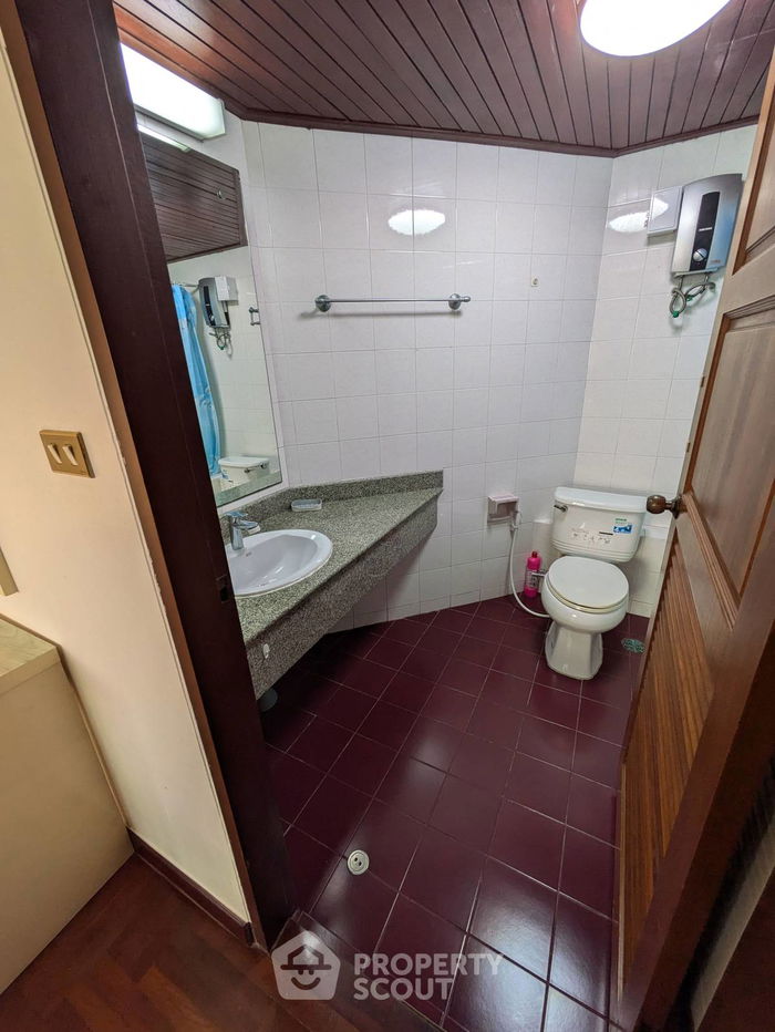 picture 3-BR Condo at Sky Beach Condominium Wong Amat close to Wong Amat (ID 1937773) - 14/29