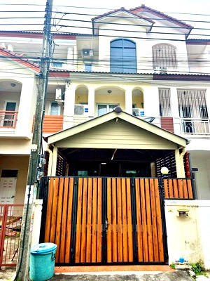 ทาวน์โฮม กรุงเทพมหานคร : ทาวน์เฮ้าส์ 3 ชั้น เดอะบัลโคนี่โฮม อุดมสุข-เฉลิมพระเกียรติ ร.9 (The Balcony Home)