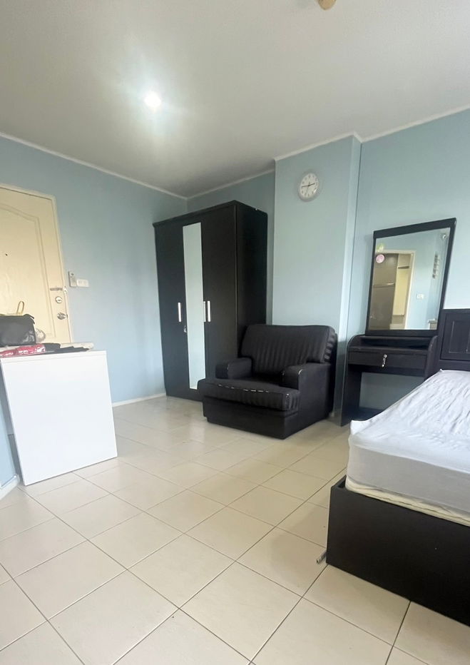 picture Condo lpn nawamin ramintra 600 m from mrt 5000 thb - 4/6