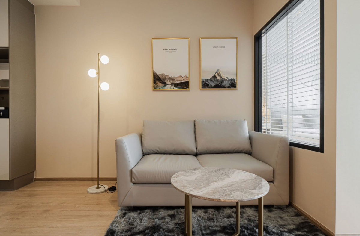 picture IDEO Rama 9 -                  Asoke  - 7/15