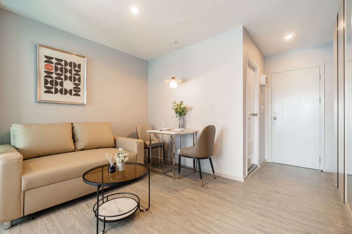 picture Code: KJ9482  for rent Regent home bangna // Line ID: @kjcondo (with @) // - 16/17