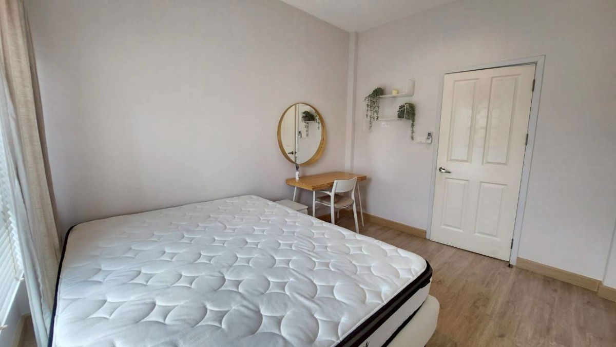 picture Luxury Corner House | Fully Furnished | 3 Parking | Near Don Mueang Airport - 15/18