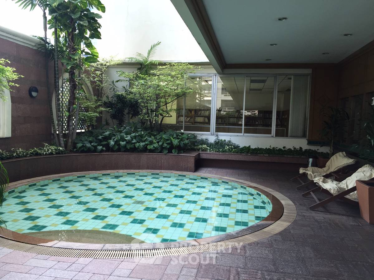 picture 2-BR Condo at Asoke Place near MRT Sukhumvit (ID 883333) - 8/8