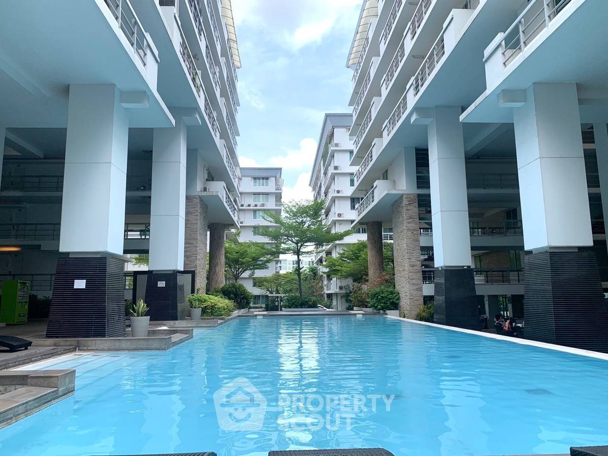 picture 2-BR Condo at Waterford Sukhumvit 50 Condominium near BTS On Nut (ID 390058) - 14/20