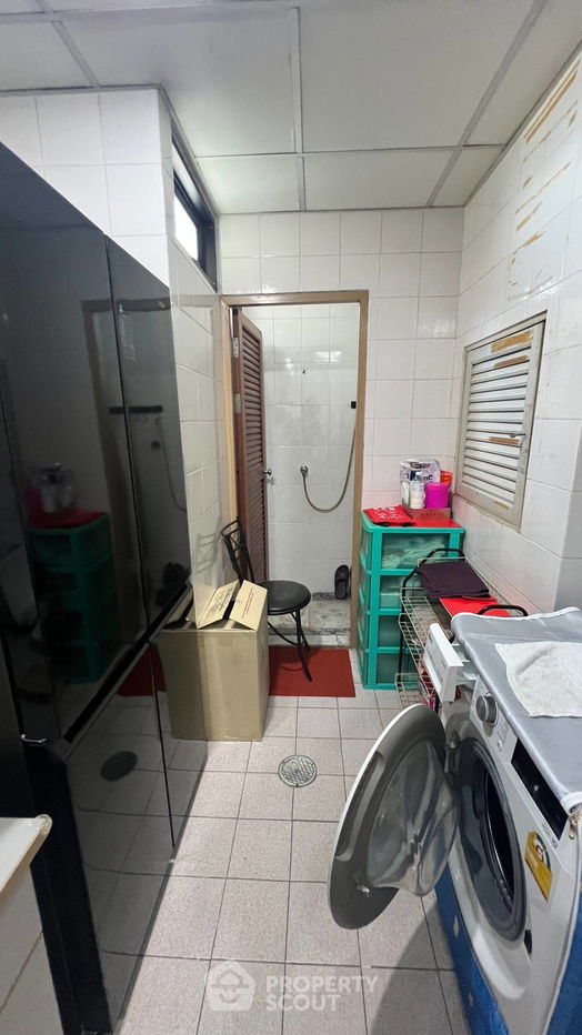 picture 4-BR Condo at Phayathai Plaza near BTS Phaya Thai (ID 1747163) - 8/31