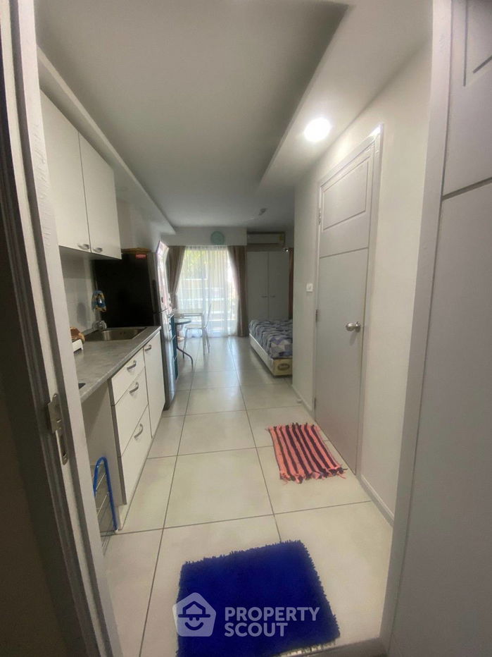 picture Studio Condo at Siam Oriental Tropical Garden close to Phratamnak (ID 1518982) - 2/11