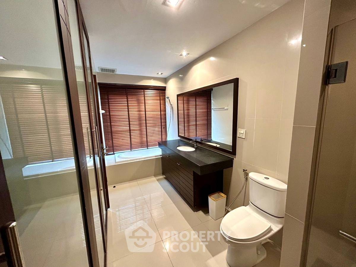 picture 2-BR Condo at Noble Ora near BTS Thong Lor (ID 1338682) - 10/12