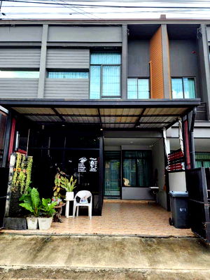 เช่าทาวน์โฮม เขตสะพานสูง : ให้เช่าทาวน์โฮม เวิร์ฟ พระราม 9 