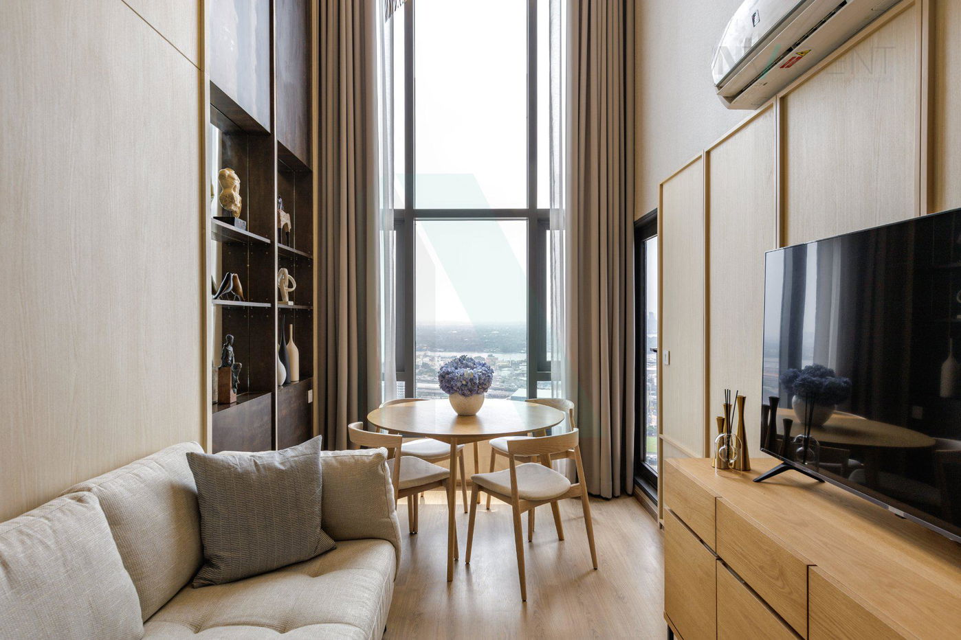 รูป 🎉 ให้เช่าคอนโด ไลฟ์ พระราม 4-อโศก อาคาร 1 ชั้น 34 Duplex 2 ห้องนอน ขนาด 52 ตรม ใกล้ ใกล้ MRT ศูนย์การประชุมแห่งชาติสิริกิติ์ - รูปที่ 1/8