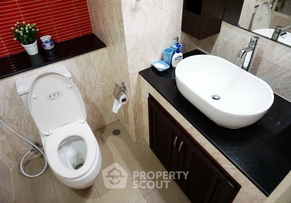 picture 1-BR Condo at Evergreen View Tower in Bang Na Nuea (ID 352501) - 2/6