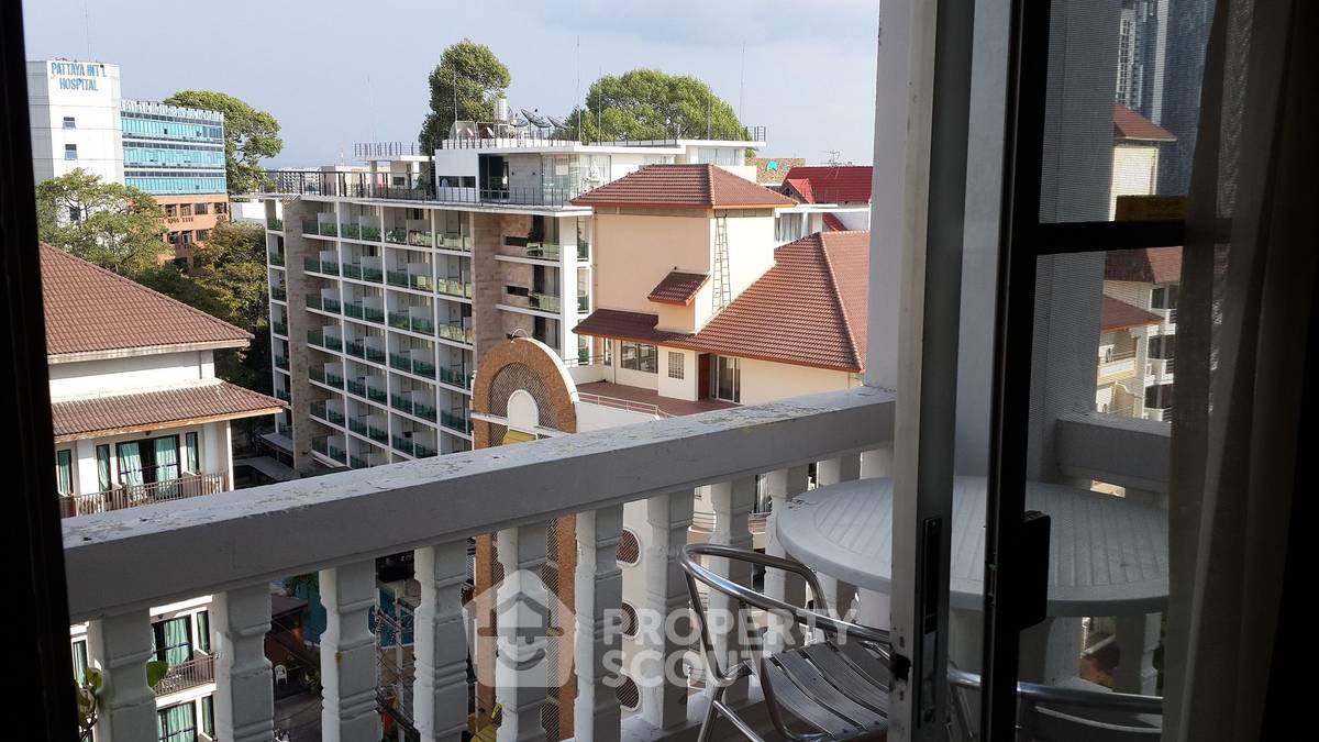picture 1-BR Condo at Pattaya Beach Tower close to Pattaya North (ID 1500114) - 5/6