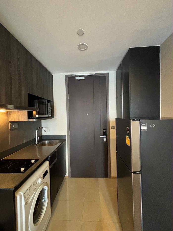 picture Ashton Chula -              Silom  - 4/13