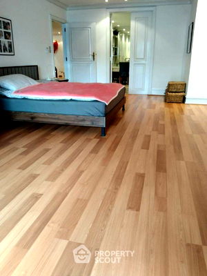 เช่าคอนโด BTS ทองหล่อ : คอนโด 3-ห้องนอน ที่ ทีบีไอ ทาวเวอร์ ใกล้ BTS พร้อมพงษ์ (ID 868061)