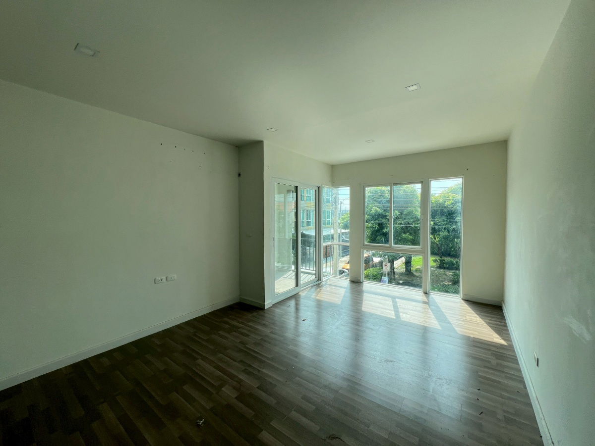 รูป JK2 5808235 : เบล็สทาวน์ ศรีนครินทร์-หนามแดง - รูปที่ 7/7