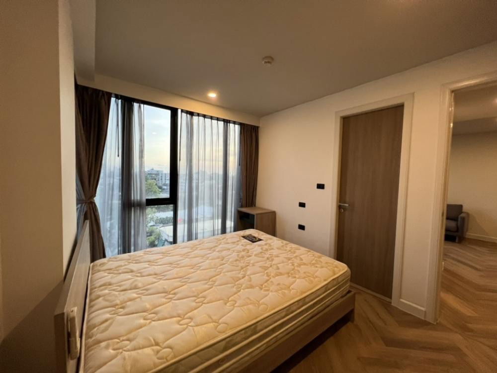 picture #S4883       For Rent Fynn Aree - 2/10