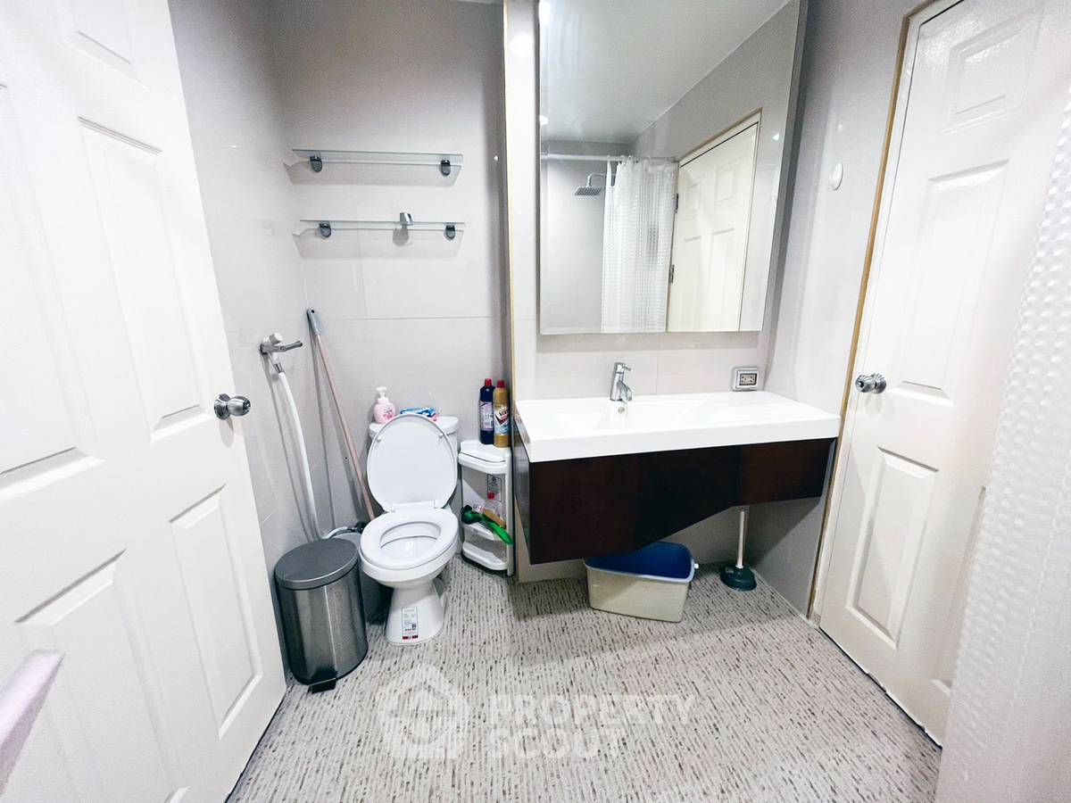 picture 2-BR Condo at Life @ Ratchada-Huaikwang near MRT Sutthisan (ID 1748061) - 9/10