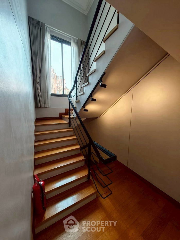 picture 3-BR Condo at The Lumpini 24 near BTS Phrom Phong (ID 2258134) - 7/14