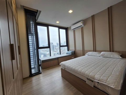 BTS Phaya Thai 600 m Price  26,000 Baht Condo XT Phayathai ( Rental )