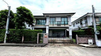 บ้านเดี่ยวให้เช่า : P0349 เช่า บ้านเดี่ยวหรู โครงการภัสสร เพรสทีจ บางนา – สุวรรณภูมิ บ้านสไตล์โมเดิร์น พร้อมเฟอร์นิเจอร์ครบครัน เข้าอยู่ได้ทันที