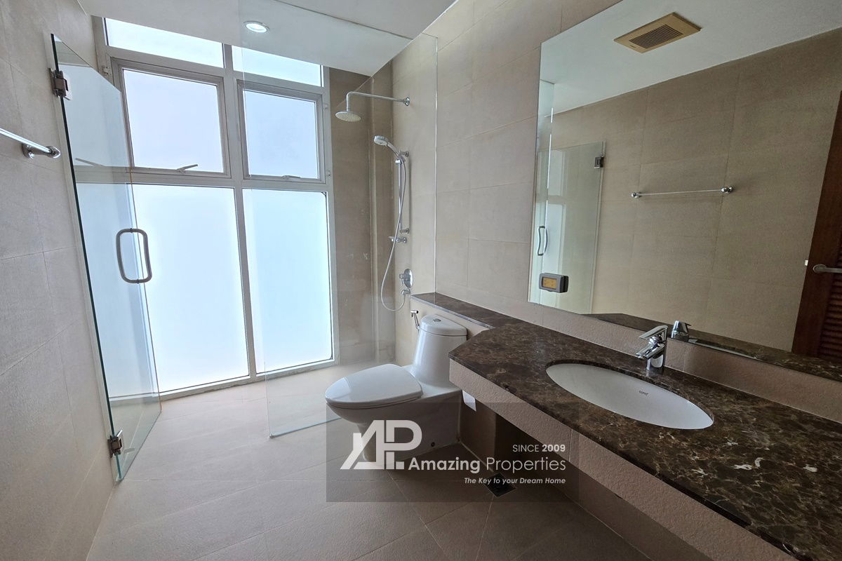 picture 4 Bedroom Condo near NIST International School - 10/19