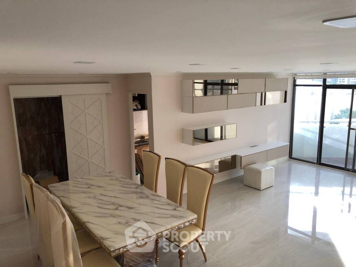 รูป คอนโด 2-ห้องนอน ที่ เดอะ วอเตอร์ฟอร์ด พาร์ค สุขุมวิท 53 คอนโดมิเนียม ใกล้ BTS ทองหล่อ (ID 514519) - รูปที่ 1/12