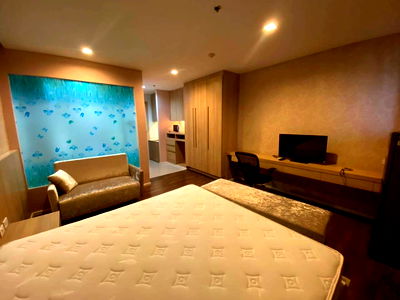 Condos for sale 62 BLOCS Market : Nice and fully furnished room for sales - Kanyarat Lakeview condominium